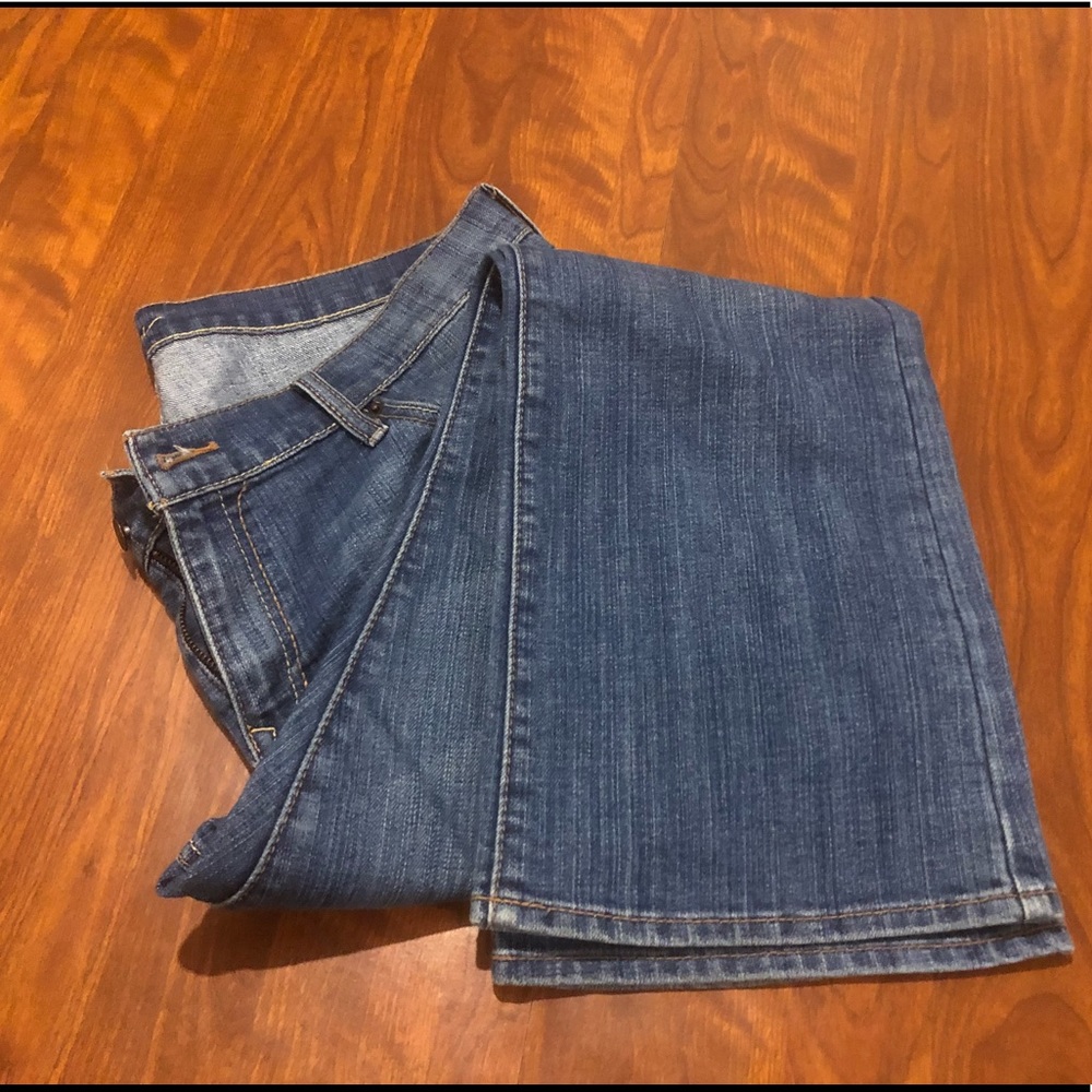 Old navy women’s jeans size 14❤️😍❤️❤️